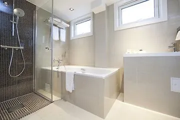 Rica Hotel 4*